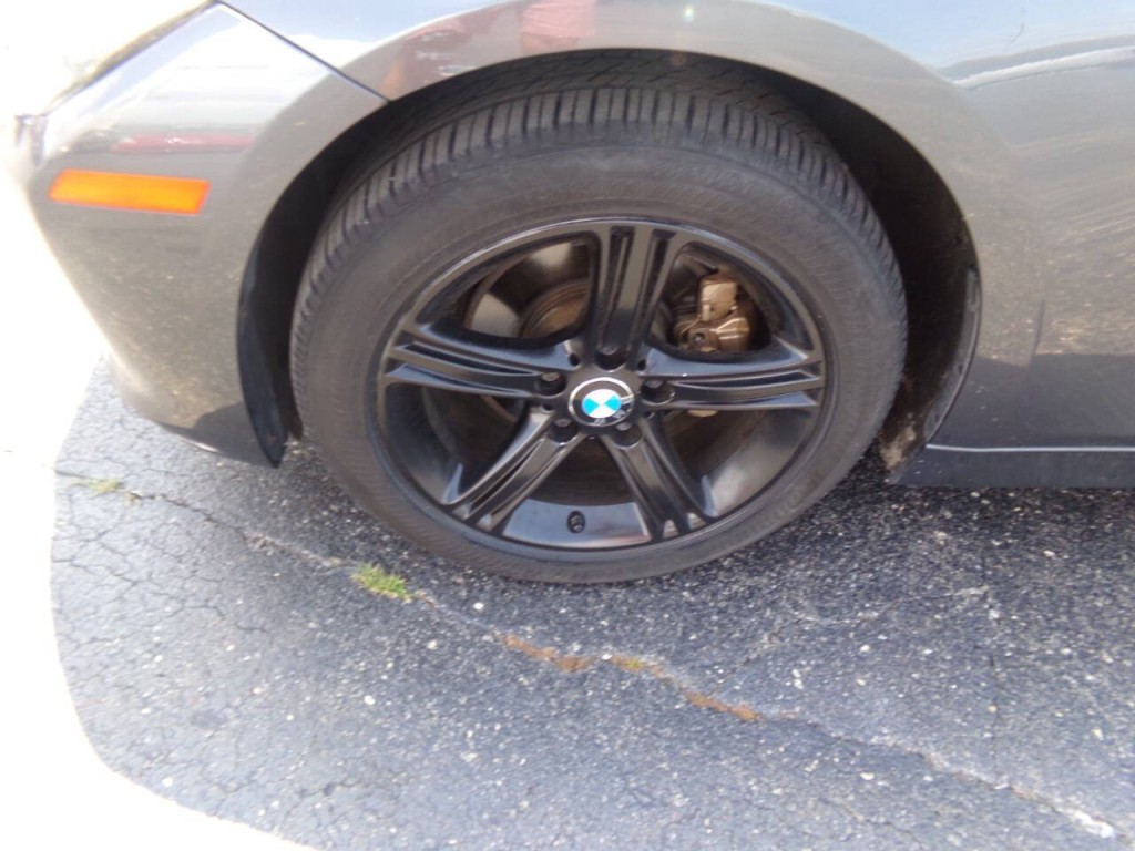 2013 BMW 3 Series Image 38