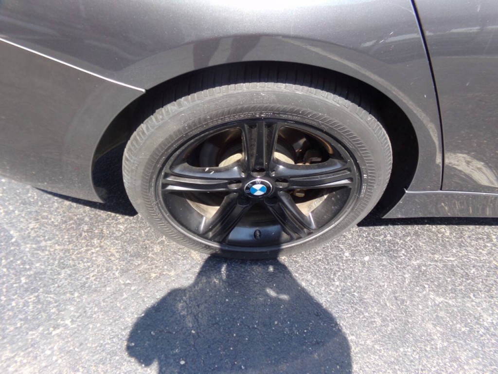 2013 BMW 3 Series Image 46