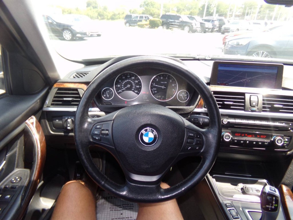 2013 BMW 3 Series Image 55
