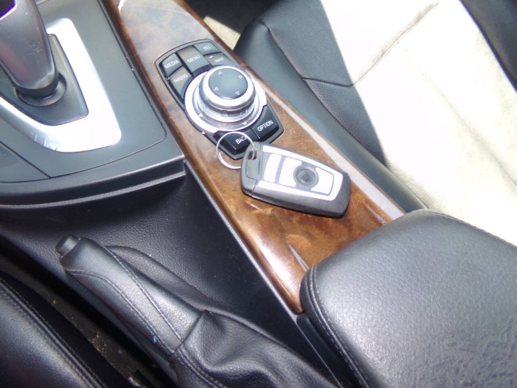 2013 BMW 3 Series Image 67