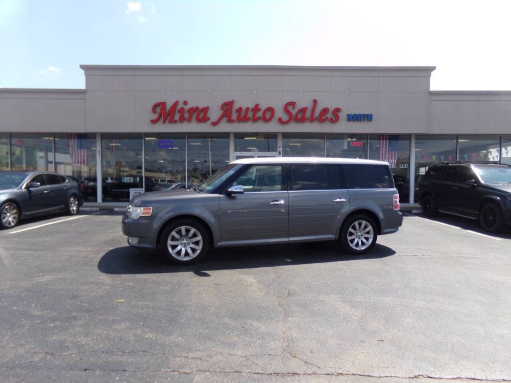 2010 Ford Flex Image 1