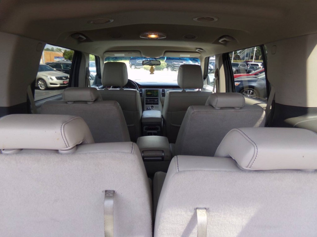 2010 Ford Flex Image 24