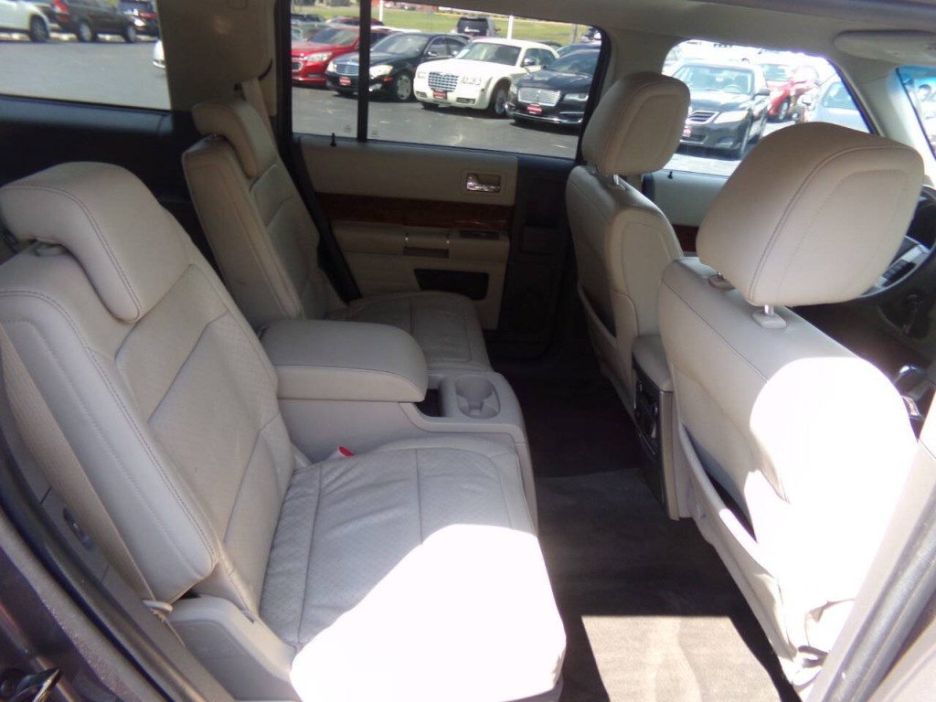 2010 Ford Flex Image 29