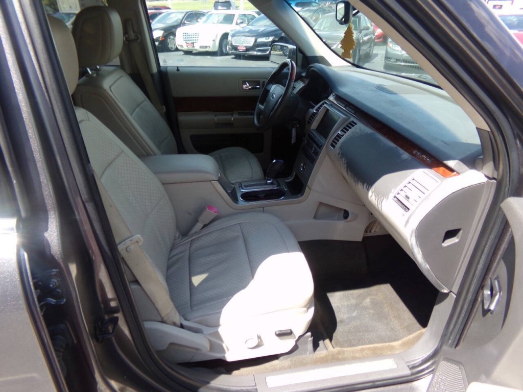 2010 Ford Flex Image 33