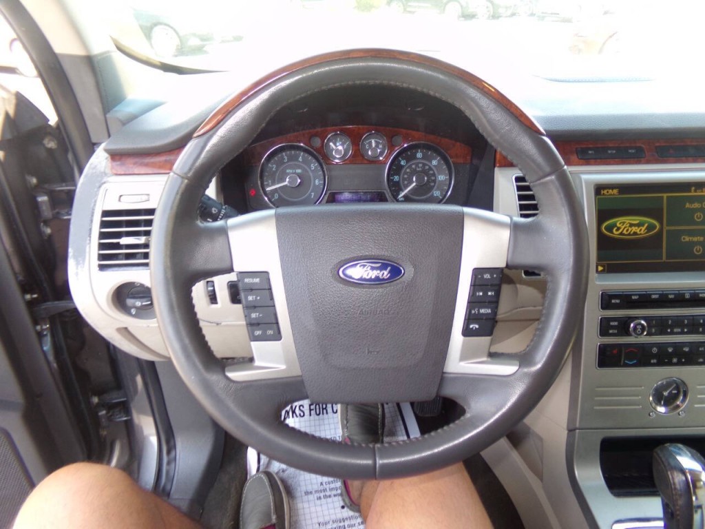 2010 Ford Flex Image 56