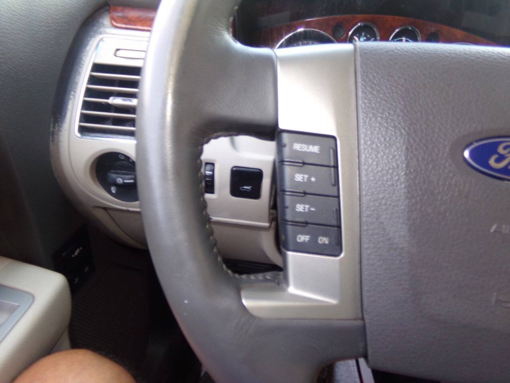 2010 Ford Flex Image 63