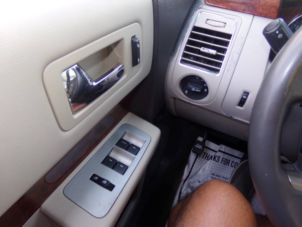 2010 Ford Flex Image 60