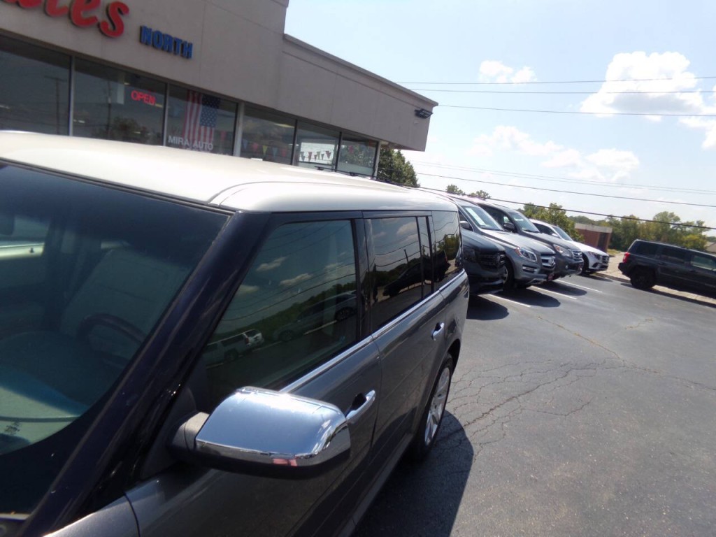 2010 Ford Flex Image 35