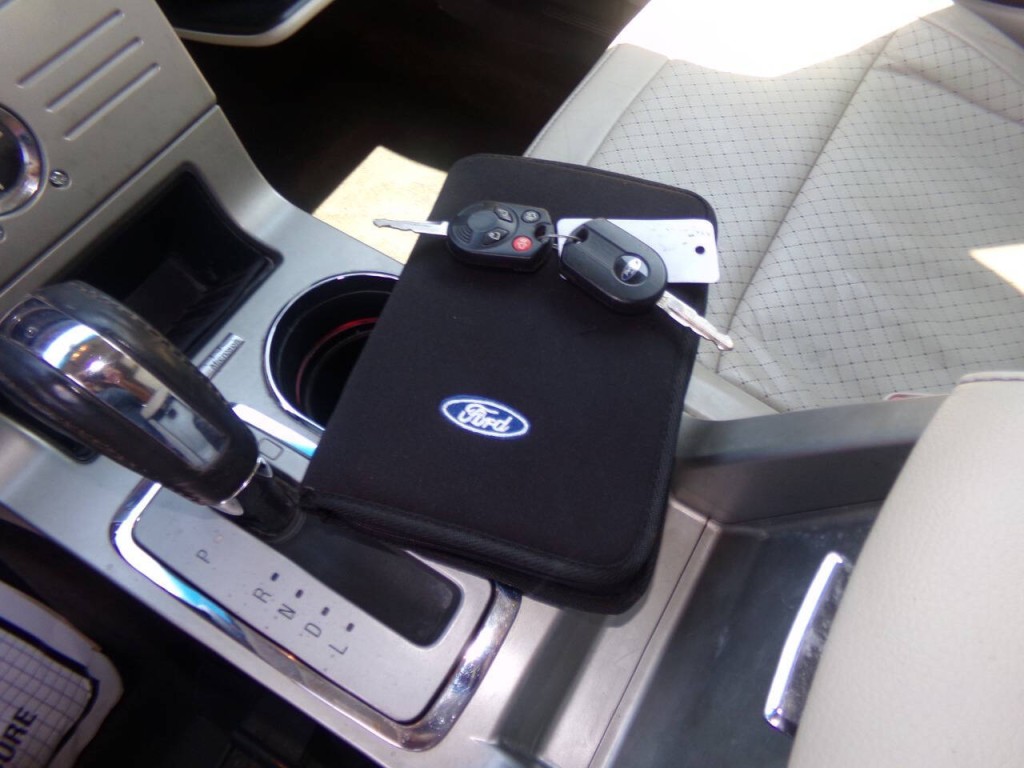 2010 Ford Flex Image 58