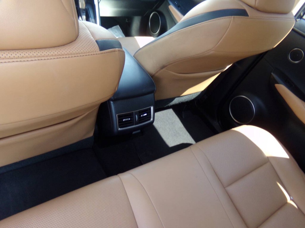 2015 Lexus NX 200t Image 17