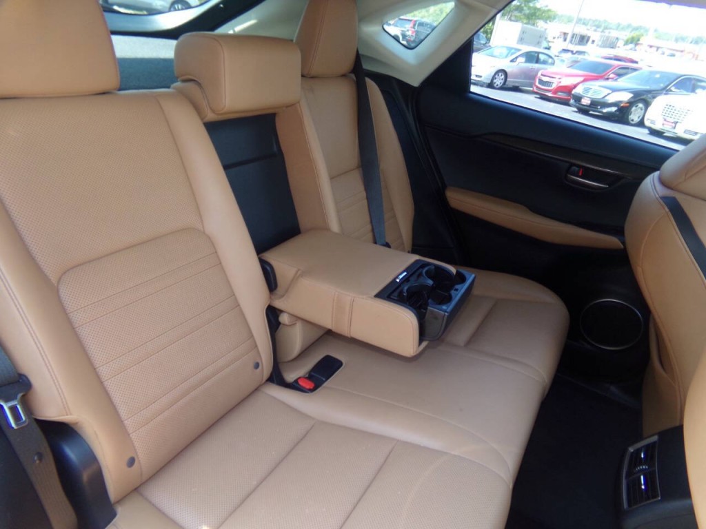 2015 Lexus NX 200t Image 30