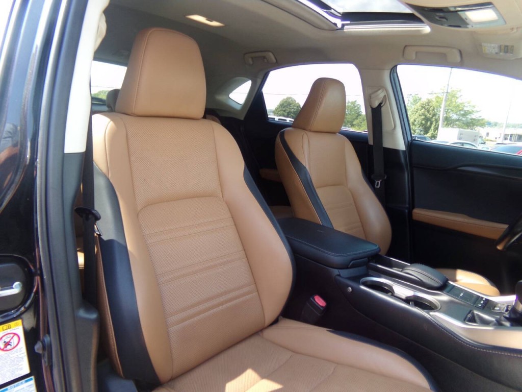 2015 Lexus NX 200t Image 33