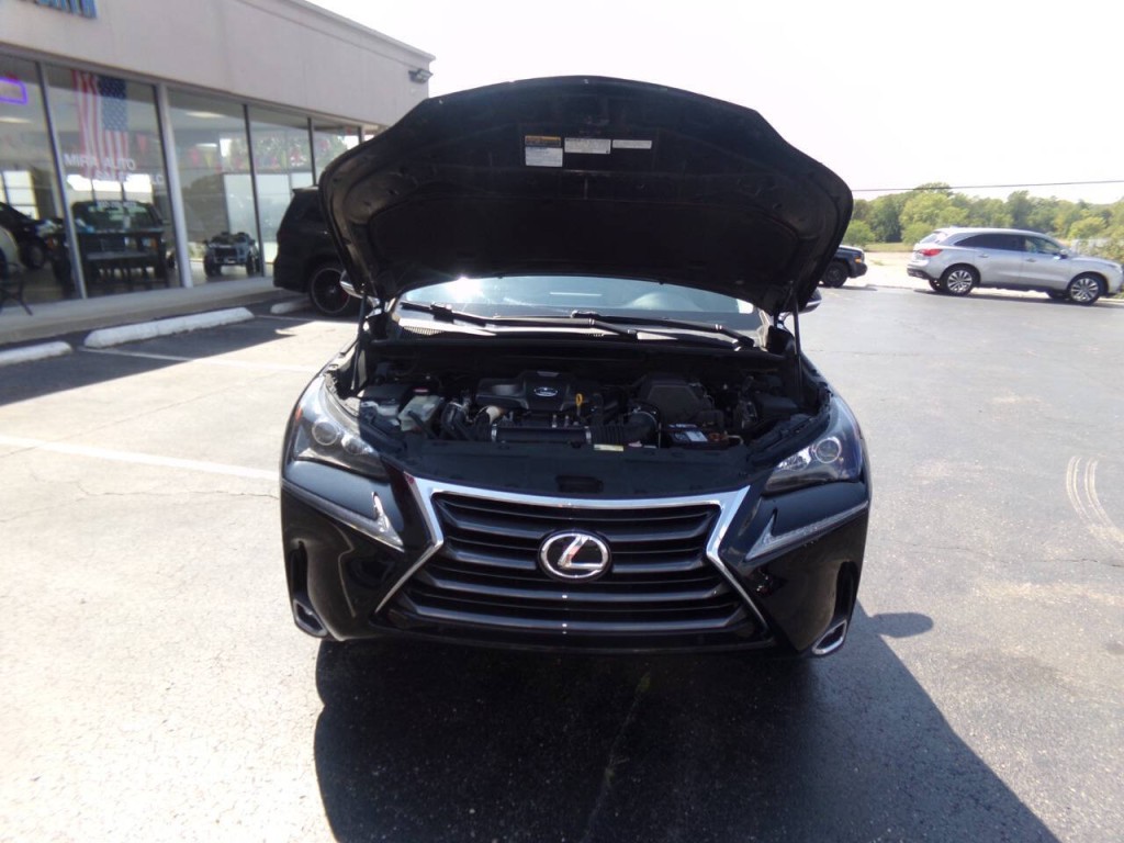 2015 Lexus NX 200t Image 36