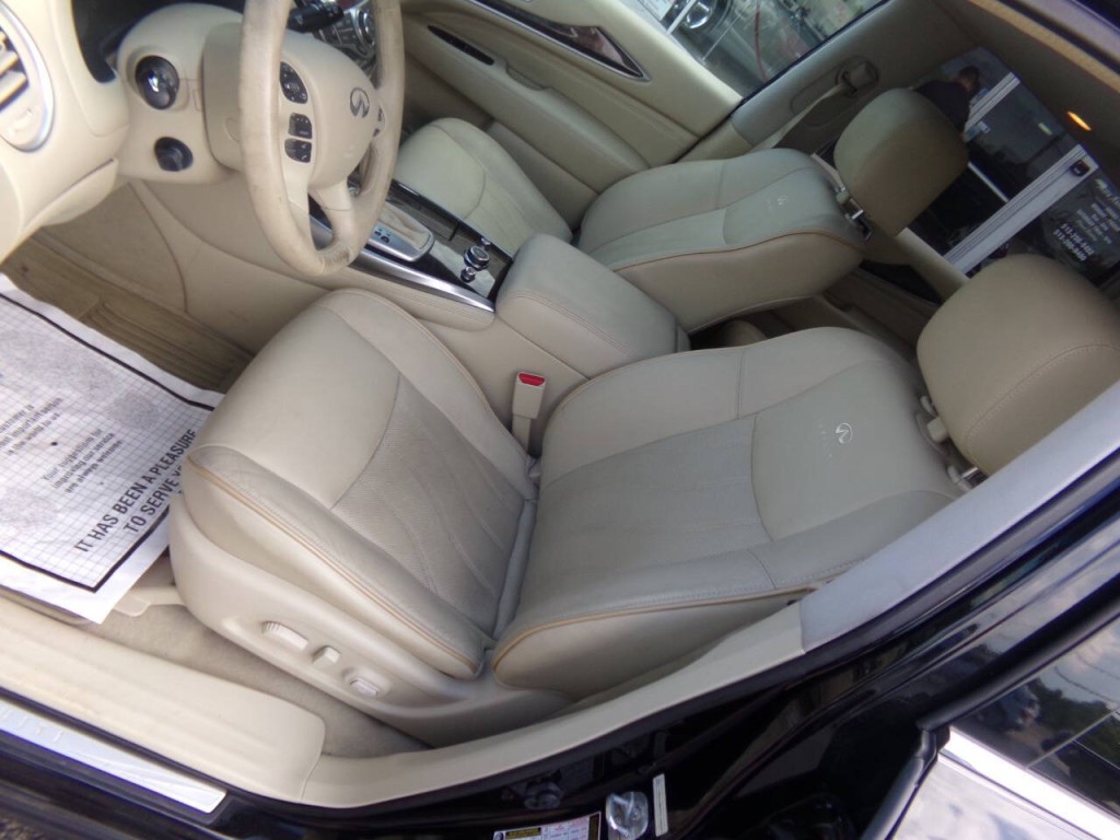 2013 INFINITI JX35 Image 11