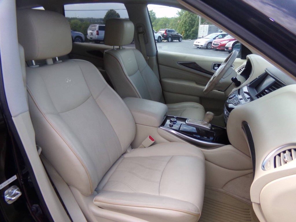 2013 INFINITI JX35 Image 32