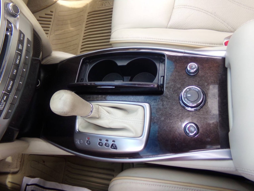 2013 INFINITI JX35 Image 60