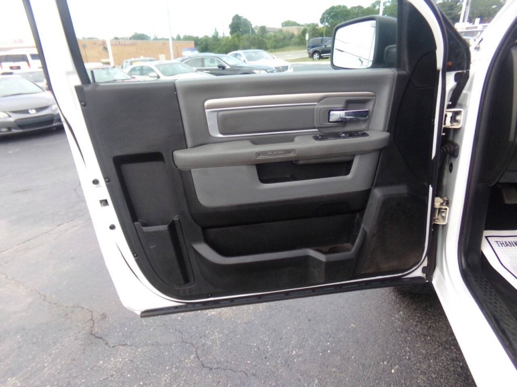 2019 RAM 1500 Image 15