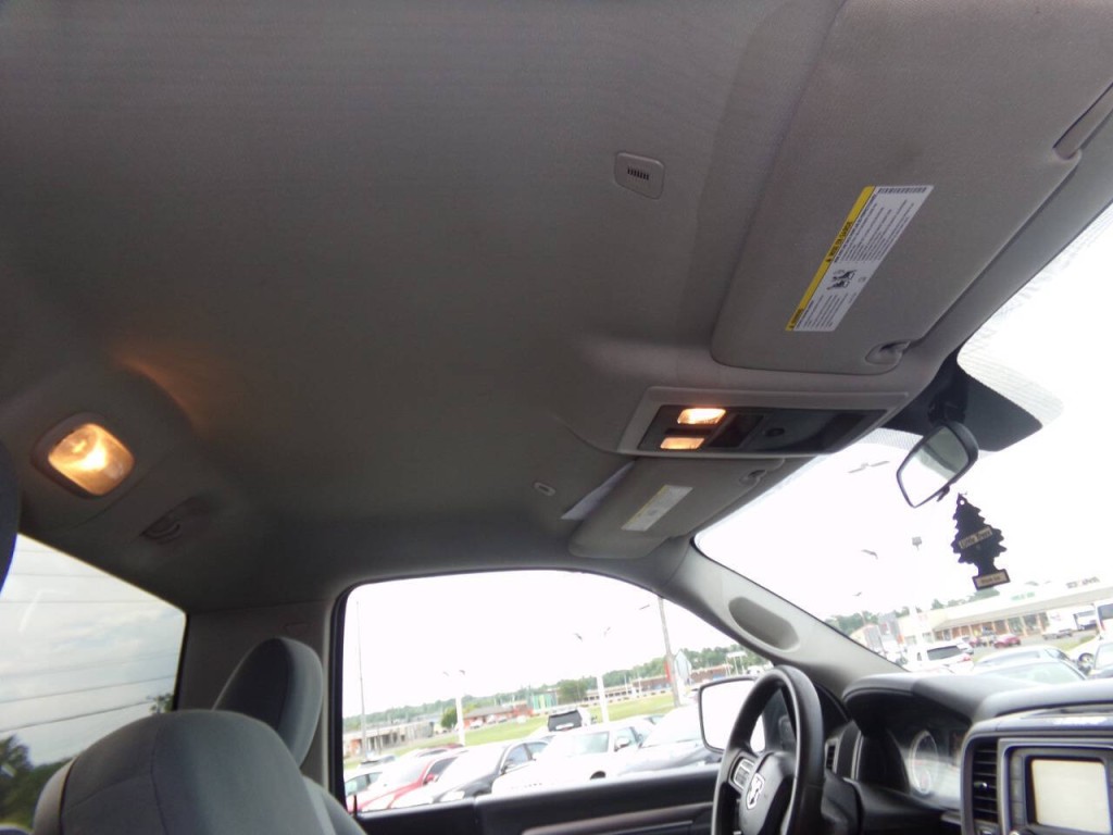 2019 RAM 1500 Image 21