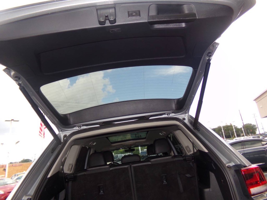 2021 Volkswagen Atlas Image 24