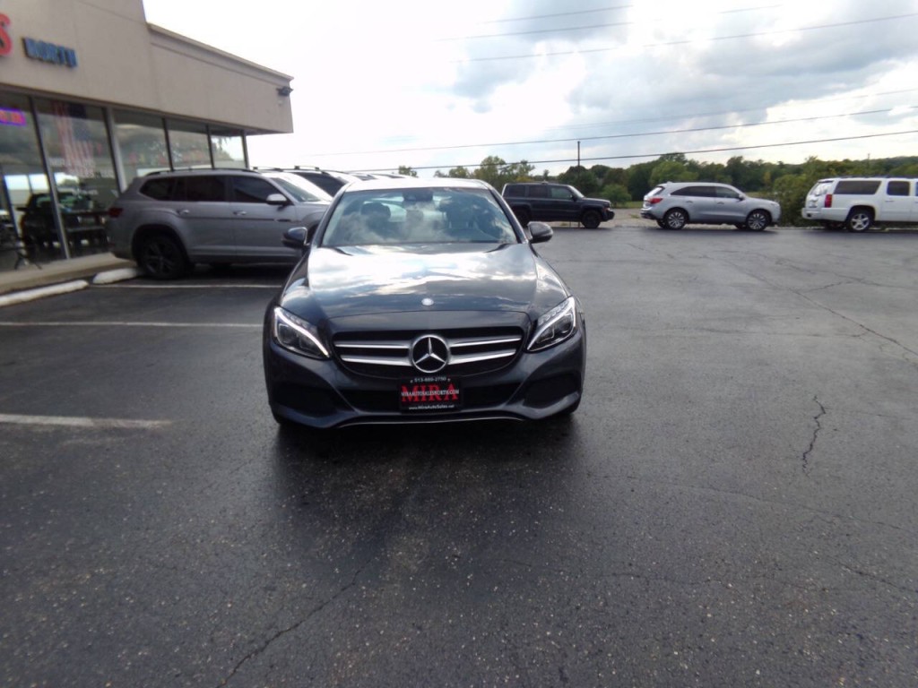 2016 Mercedes-Benz C-Class Image 3