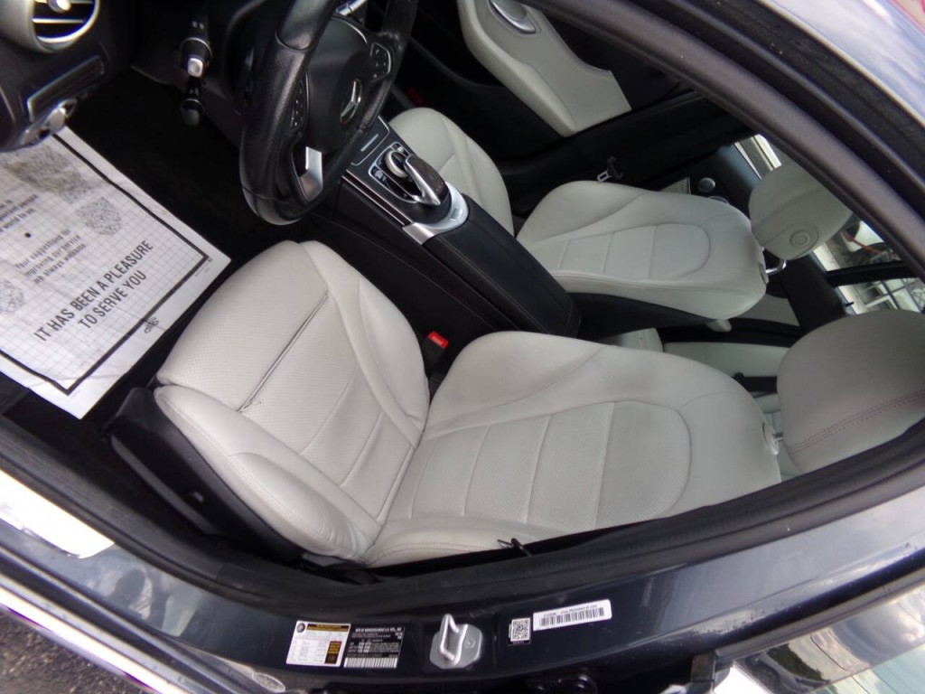 2016 Mercedes-Benz C-Class Image 12