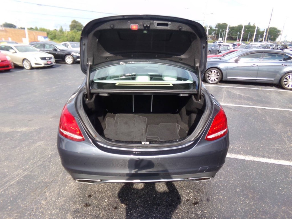 2016 Mercedes-Benz C-Class Image 23