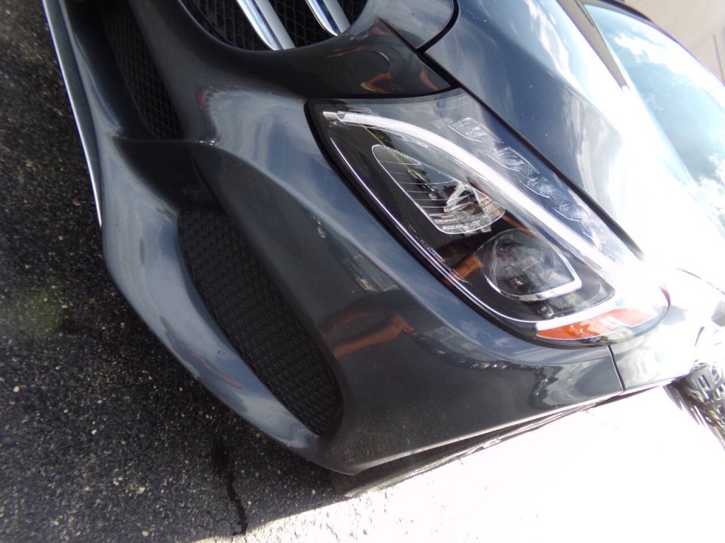 2016 Mercedes-Benz C-Class Image 36
