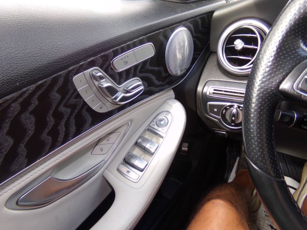 2016 Mercedes-Benz C-Class Image 54