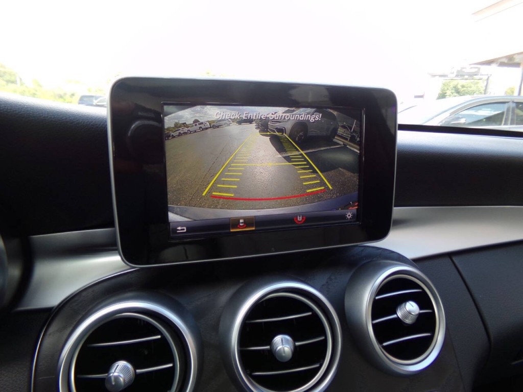2016 Mercedes-Benz C-Class Image 65
