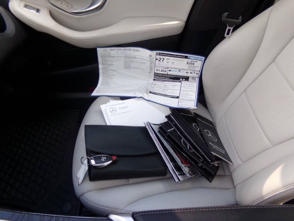 2016 Mercedes-Benz C-Class Image 67