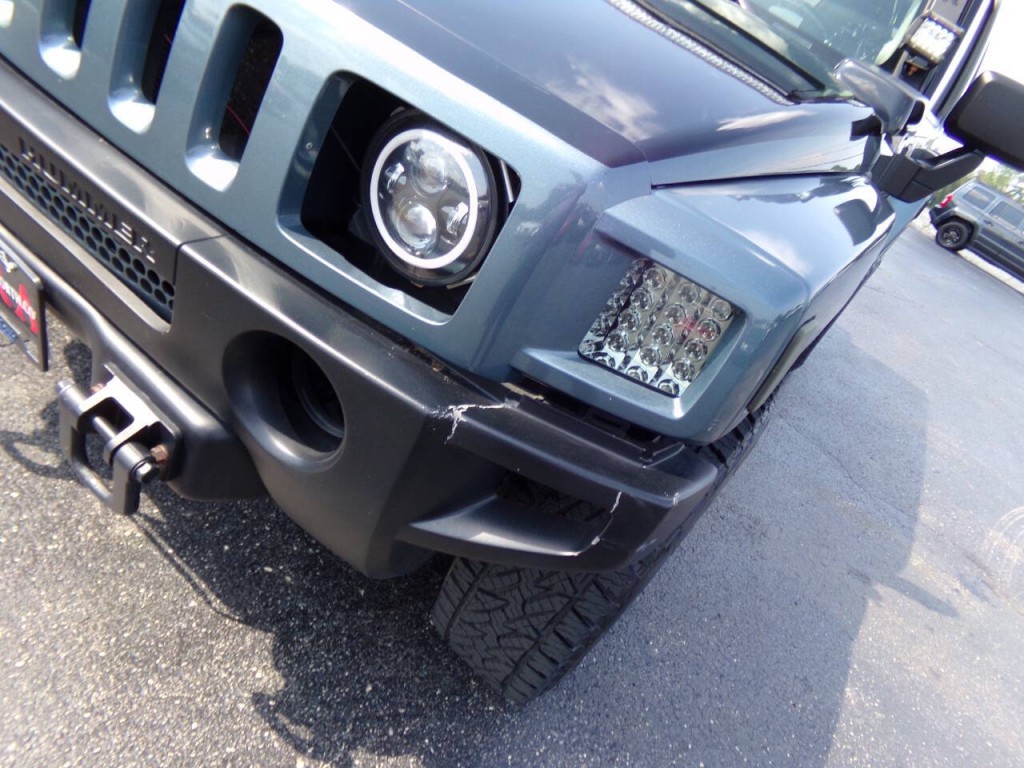 2006 HUMMER H3 Image 38