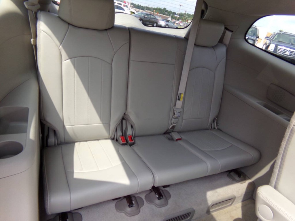 2009 Buick Enclave Image 26