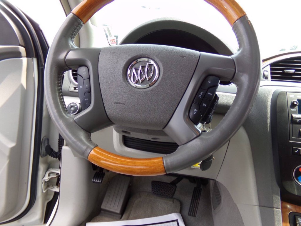 2009 Buick Enclave Image 36