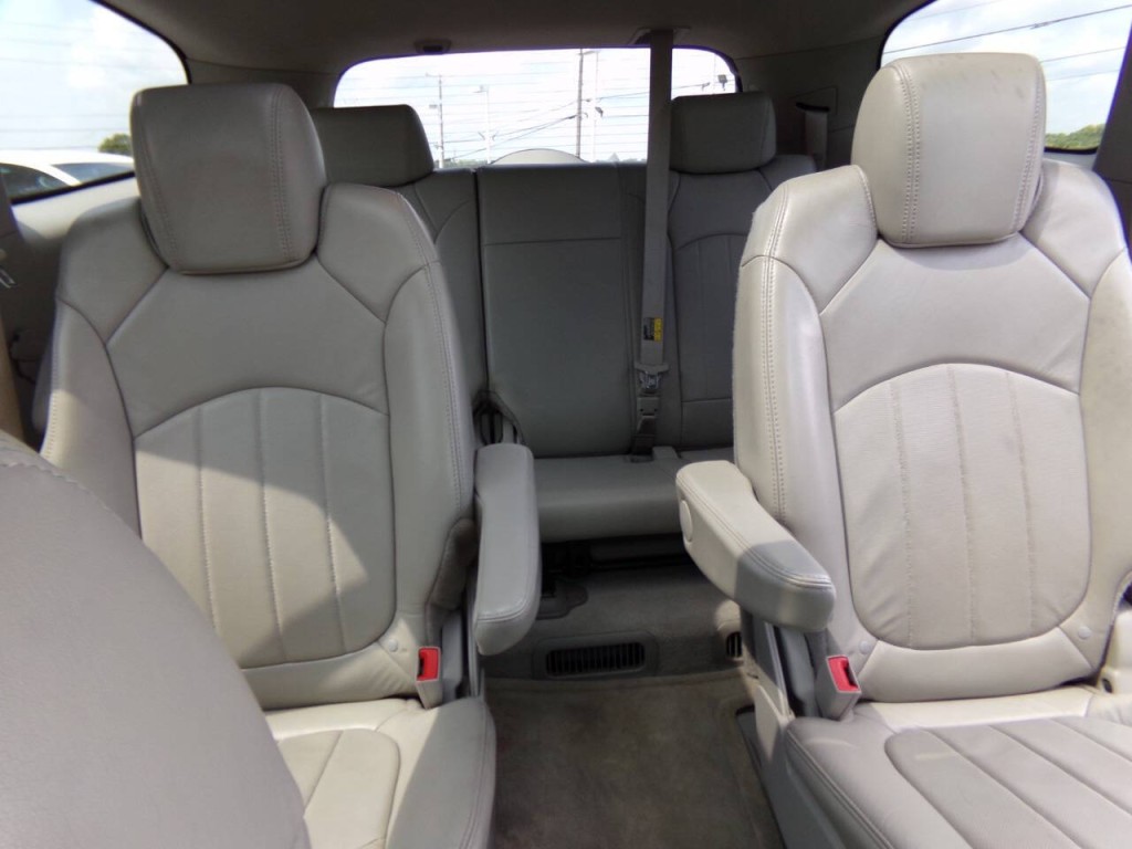 2009 Buick Enclave Image 37