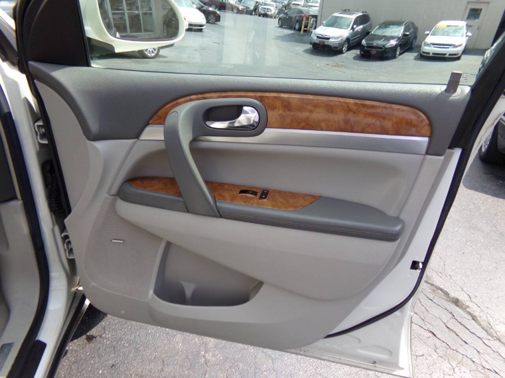2009 Buick Enclave Image 39