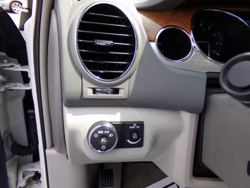 2009 Buick Enclave Image 46