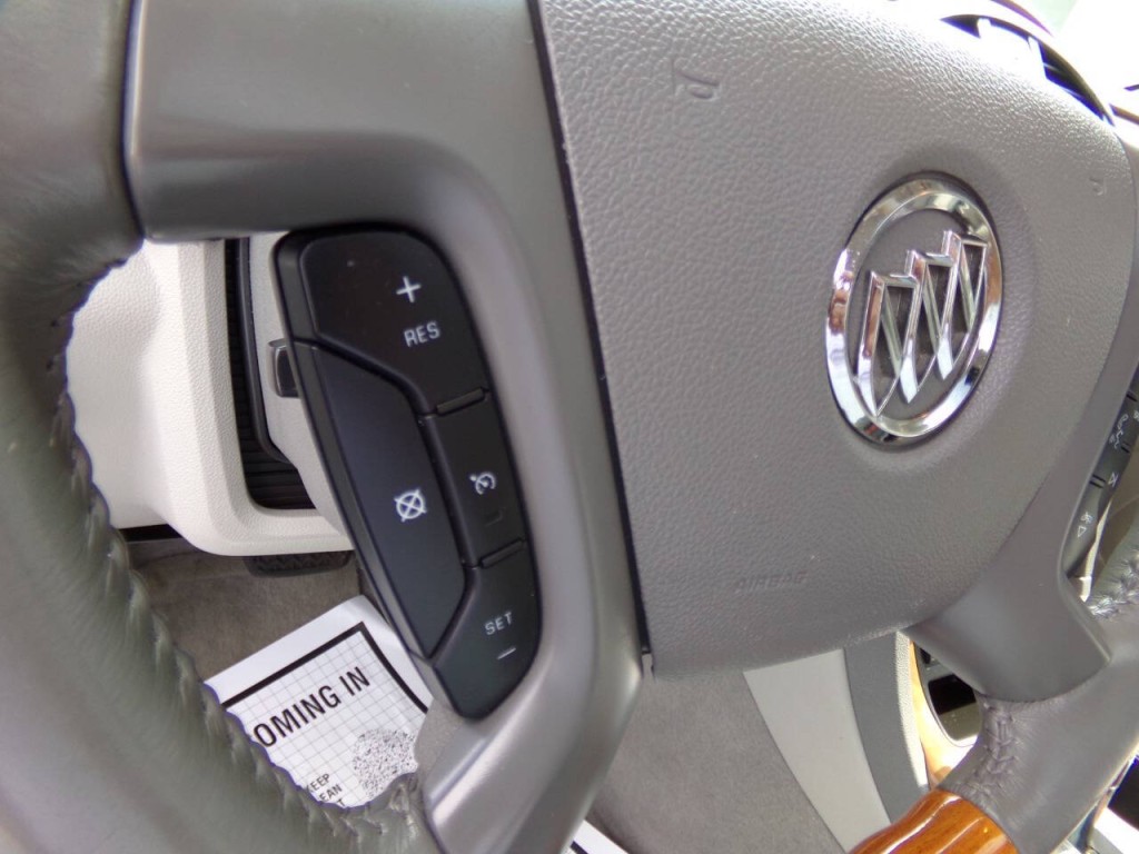 2009 Buick Enclave Image 48