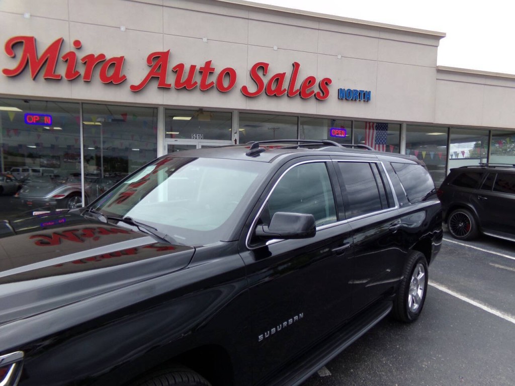 2016 Chevrolet Suburban Image 7