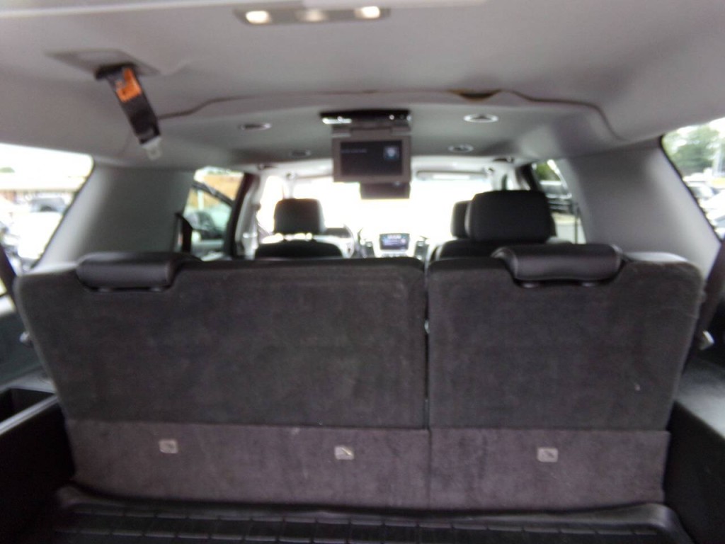 2016 Chevrolet Suburban Image 19