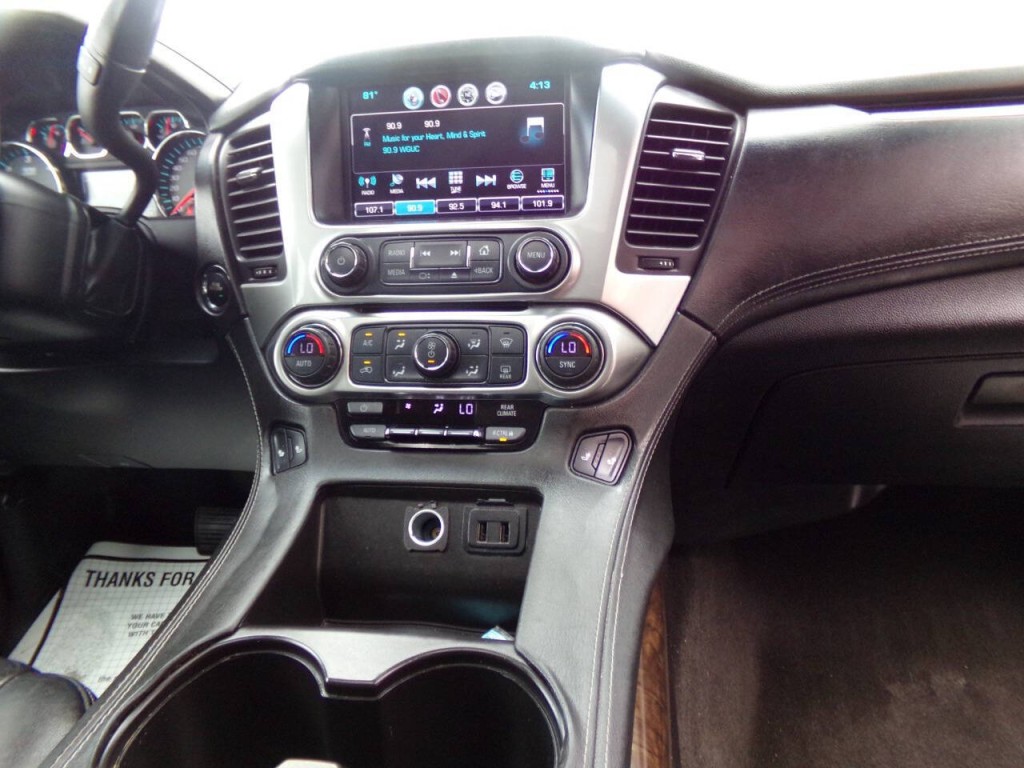 2016 Chevrolet Suburban Image 26