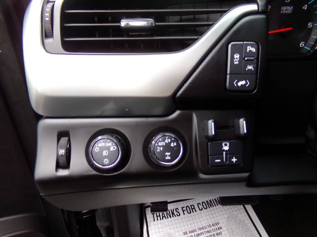 2016 Chevrolet Suburban Image 47