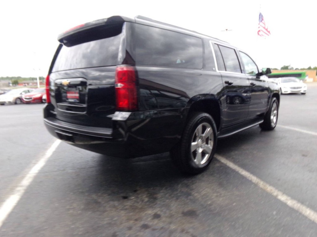 2016 Chevrolet Suburban Image 62