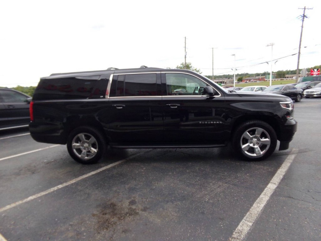 2016 Chevrolet Suburban Image 63