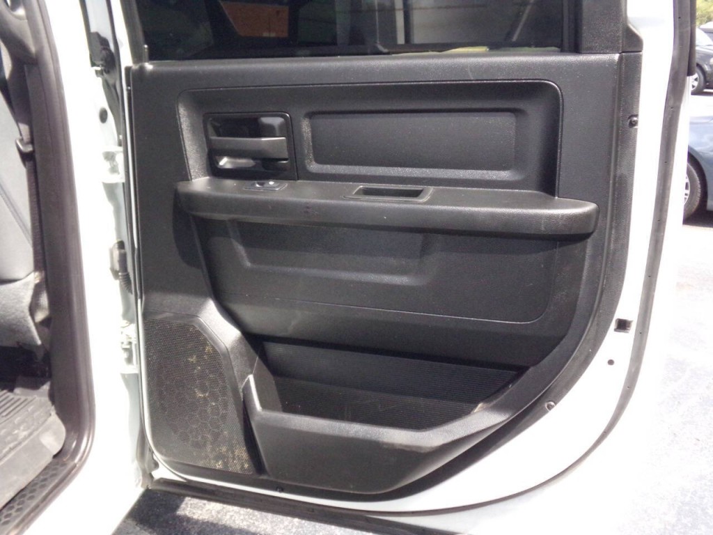 2023 RAM 3500 Image 26