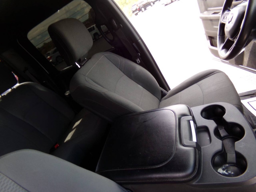 2023 RAM 3500 Image 30