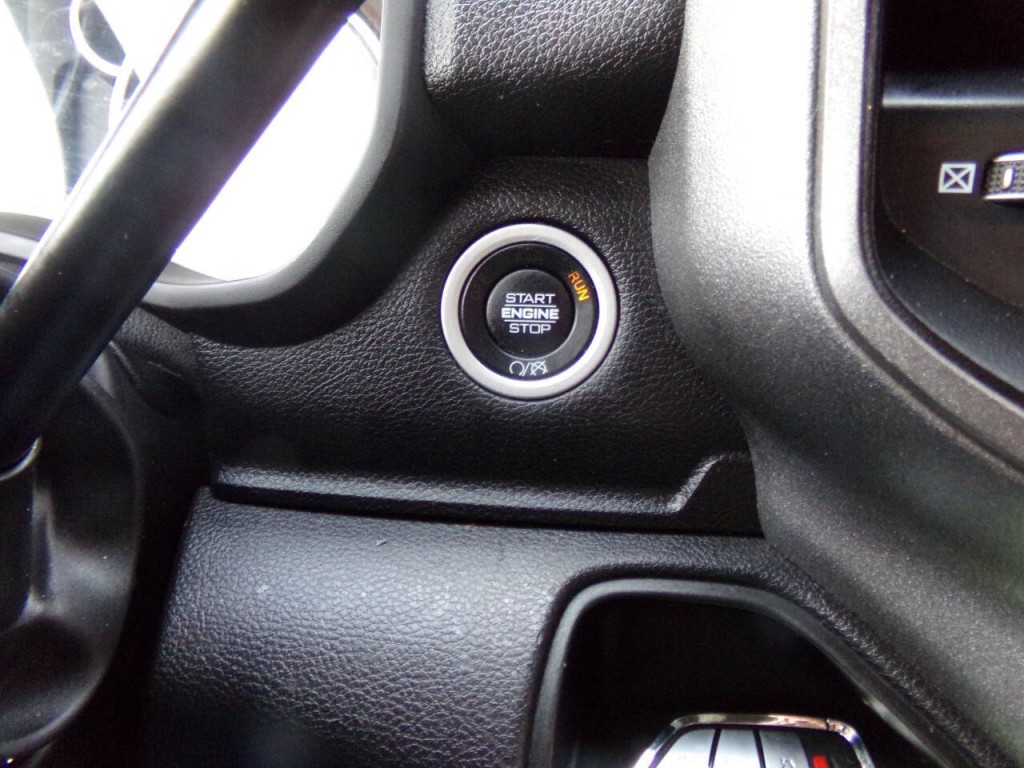 2023 RAM 3500 Image 66