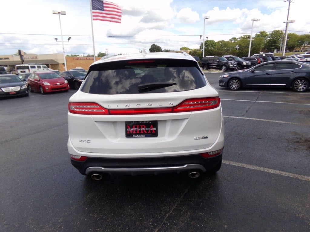 2015 Lincoln MKC Image 4