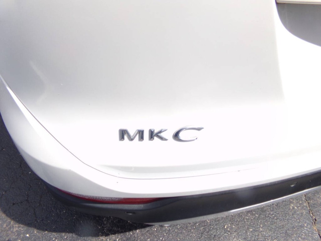 2015 Lincoln MKC Image 18