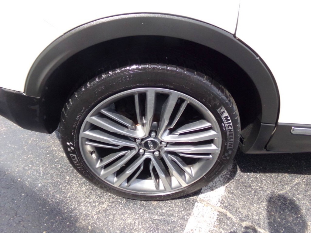2015 Lincoln MKC Image 25