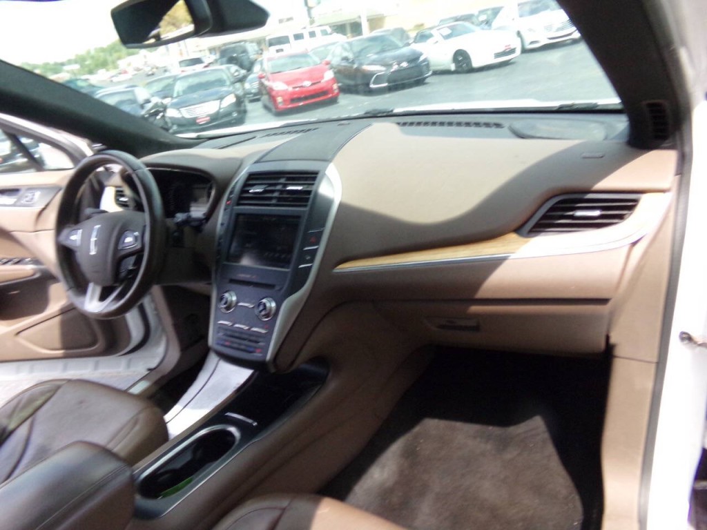 2015 Lincoln MKC Image 26